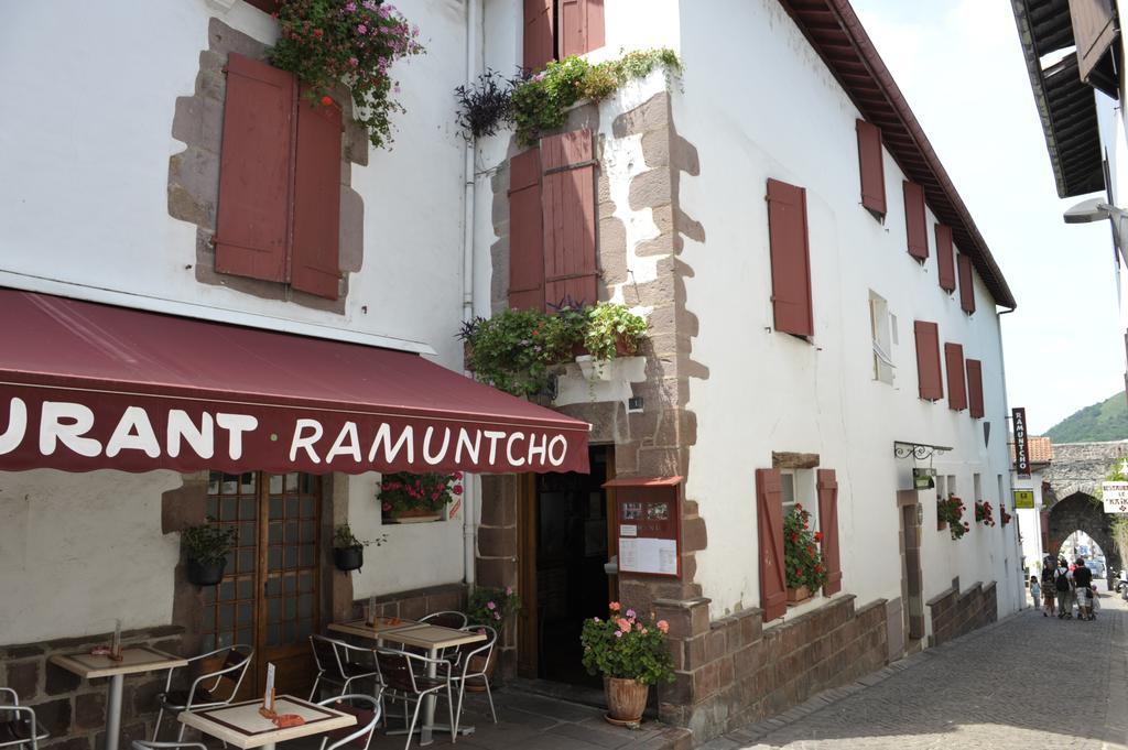 Hostel Ramuntcho Saint-Jean-Pied-de-Port Luaran gambar
